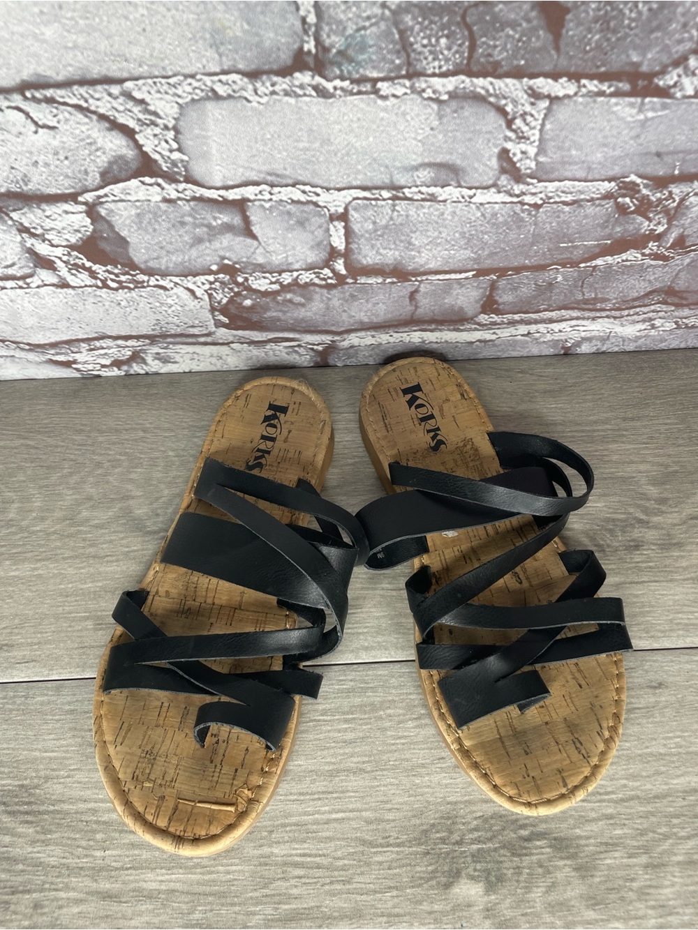 KORKS Black Strappy Slip-On Sandal Sz 9M US KHELC24 Vegan Leather Women sz 40EU
